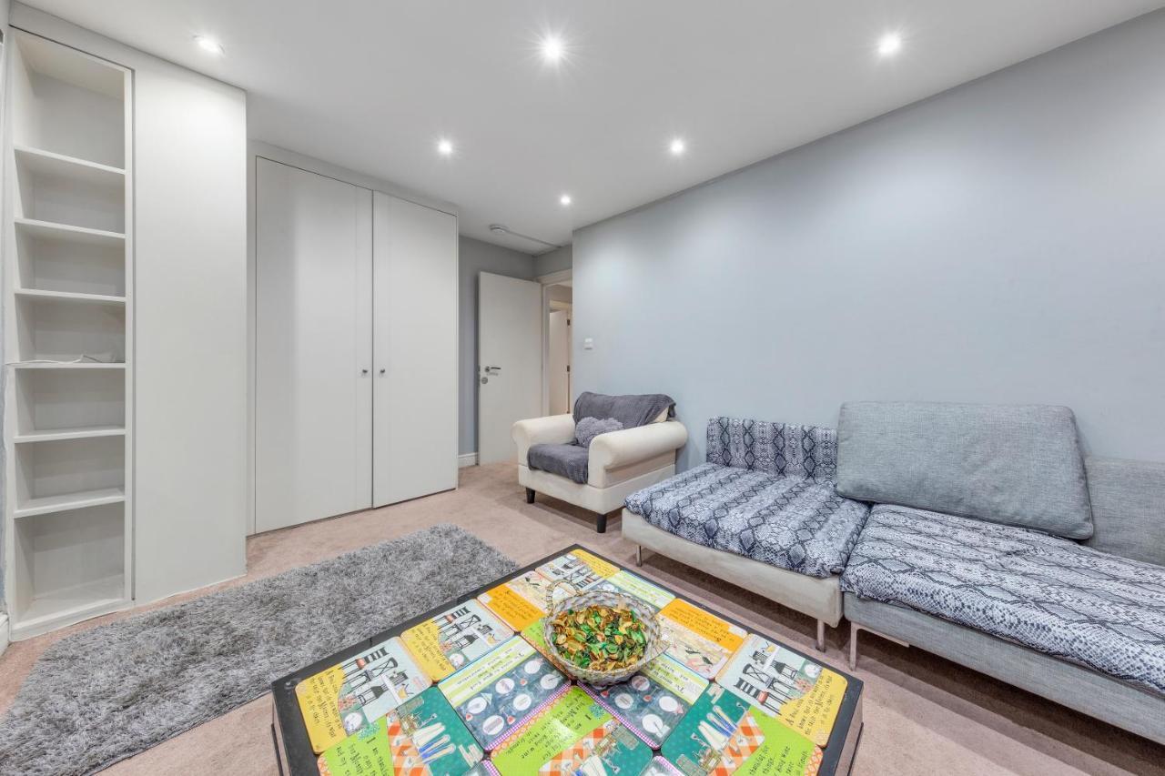 Elegant And Chic 2-Bedroom Basement Apartment In Paddington Λονδίνο Εξωτερικό φωτογραφία