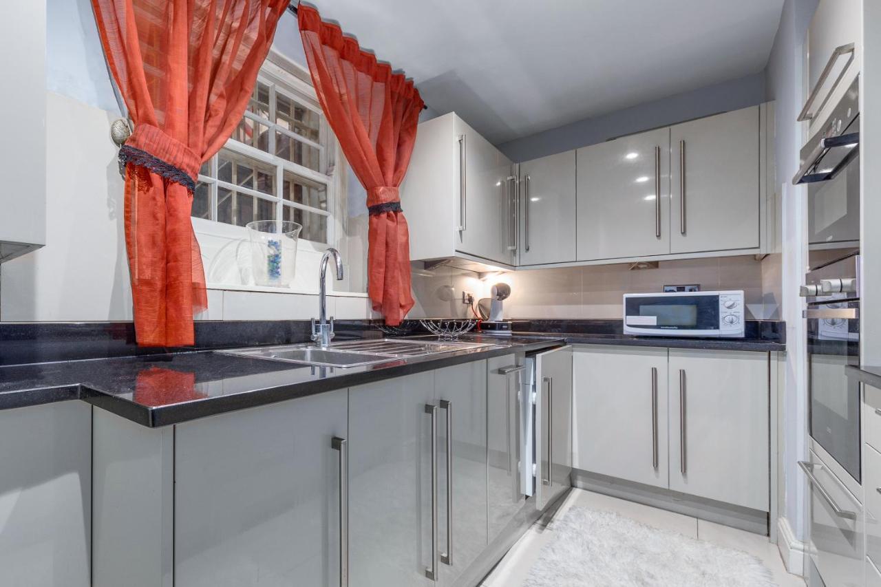 Elegant And Chic 2-Bedroom Basement Apartment In Paddington Λονδίνο Εξωτερικό φωτογραφία